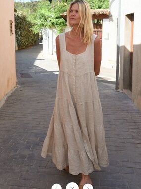 Sleeveless Tiered Maxi Dress in Moon (oat/natural beige)